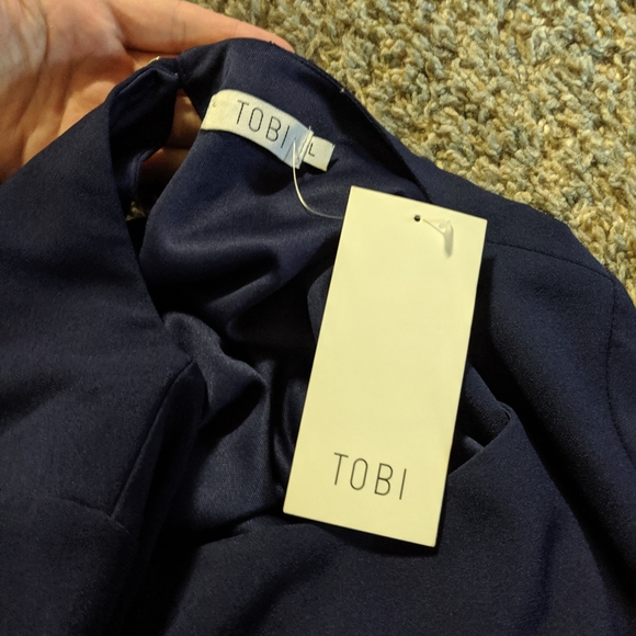 Scallop shift dress - Picture 2 of 8